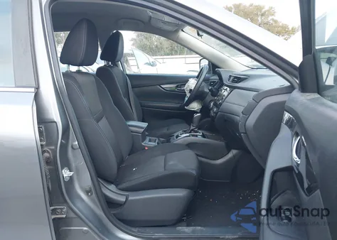 2017 Nissan Rogue S z USA, uszkodzony, nr VIN KNMAT2MTXHP542303